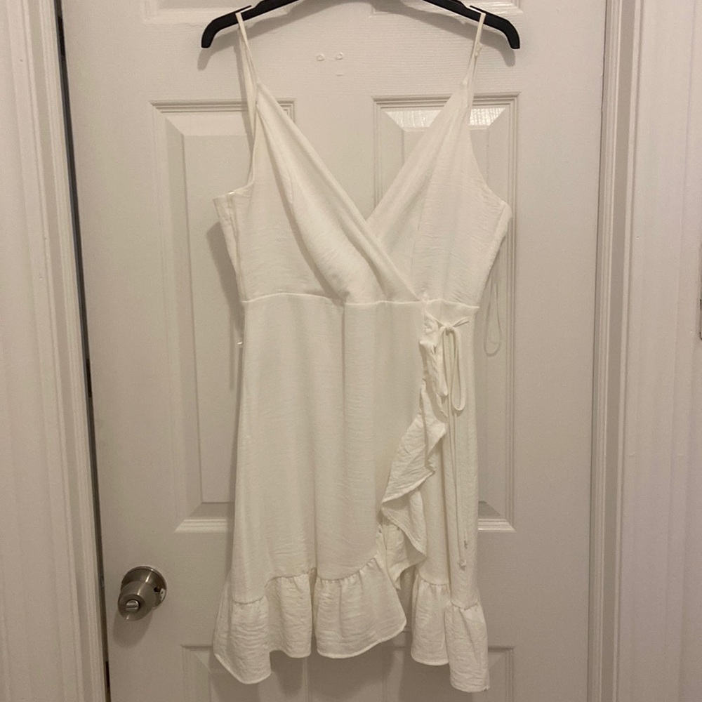 White alterd state sun dress